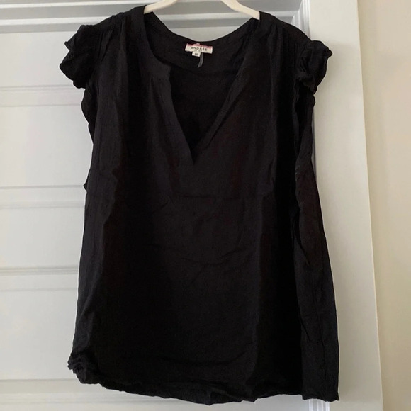 Black top with ruffle sleeves - Picture 1 of 5